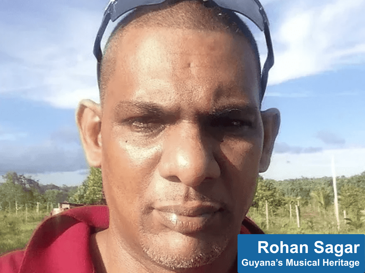 headshot Rohan Sagar